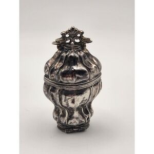 18TH CENTURY 1797 DANISH SOLID SILVER VINAIGRETTE / SNUFF BOX / HOVEDVANDSAEG